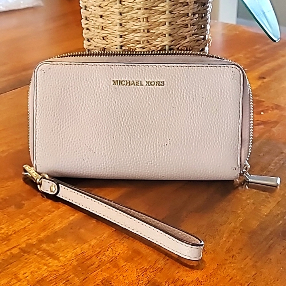 MK Large Leather Smartphone Wristlet